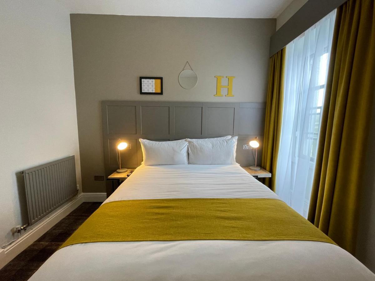 The County Hotel Haverfordwest Εξωτερικό φωτογραφία