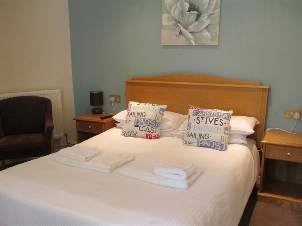 The County Hotel Haverfordwest Εξωτερικό φωτογραφία